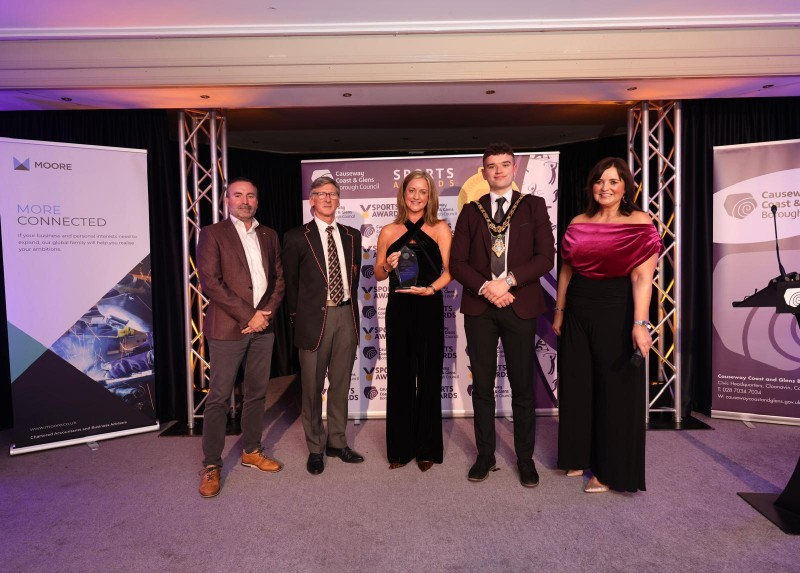 Jason McCullagh, representative from award sponsor Hutchinson Engineering, with Denise Watson, Geoff Bones from Bann Rowing Club and Sharon Scott representing ‘International Sportsperson’ winner Hannah Scott.