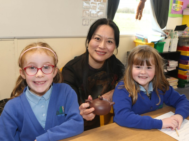 Children from Kilmoyle Primary School Ballybogey learned about China’s silk and tea in their Cultural Diversity workshop.