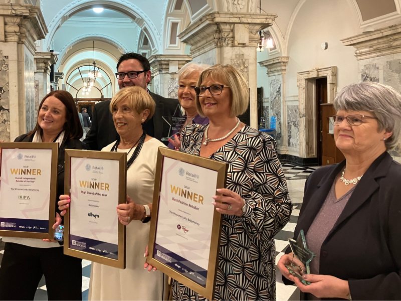 Winnie Mellett (centre) and staff members from The Winsome Lady pictured with Councillor Lee Kane, as the store was named winner of the Best Fashion Retailer and Overall Independent Retailer of the Year, at the 2024 High Street Hero Northern Ireland Awards.