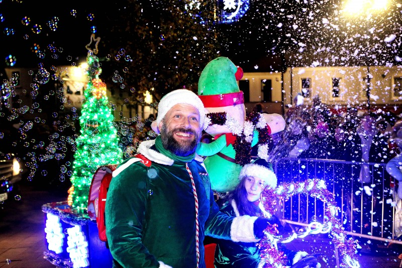 The Bubble Car, manned by Santa’s elves, leading the festive parade at the Christmas Light Switch On event in Coleraine.