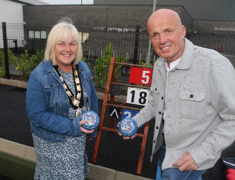 Councillor Sean McGlinchey and Deputy Mayor Margaret-Anne McKillop practice their bowls technique.