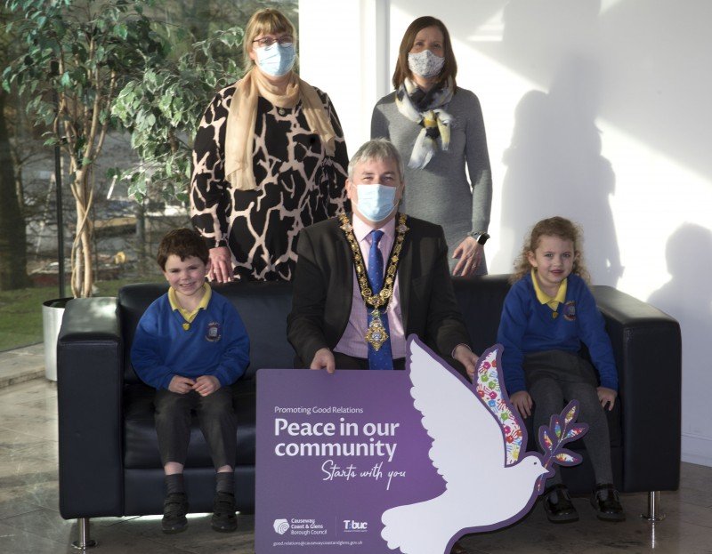Pictured with the Mayor of Causeway Coast and Glens Borough Council, Councillor Richard Holmes, are Principal of Hezlett Primary School Donna Winters, Joanne Gillespie, P1 teacher, and pupils Noah MacBruithin and Lily Lindsay.