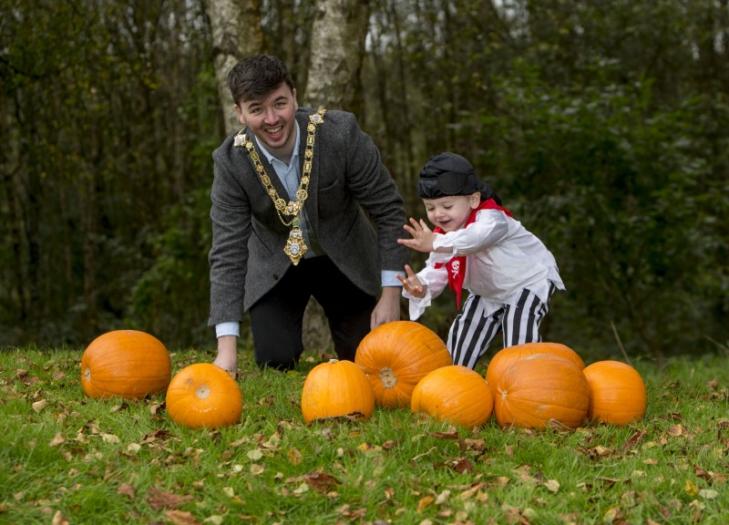 Spooky characters Abigail Mc Gall and Ollie Witherow get ready for the Halloween festivities with The Mayor of Causeway Coast and Glens Borough Council, Councillor Brenda Chivers and sponsors Gareth Witherow and Ruth Owen from The Newbridge Restaurant, Coleraine and The Tides Restaurant, Portrush.