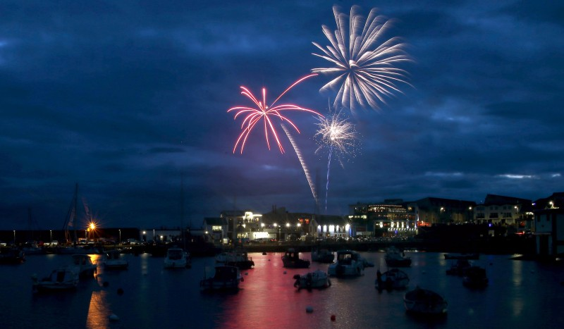A spectacular fireworks display lit up the sky from Ramore Head to finish off a brilliant week of entertainment at ‘Live at the 148th’ Open.