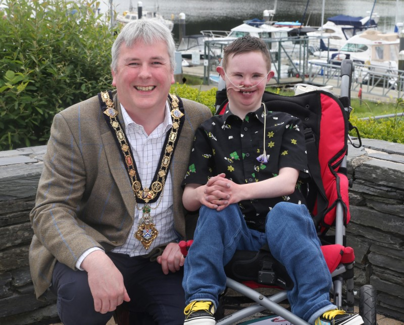 Ross McCloy from Bravehearts NI meets with the Mayor of Causeway Coast and Glens Borough Council Councillor Richard Holmes at the volunteers’ reception.