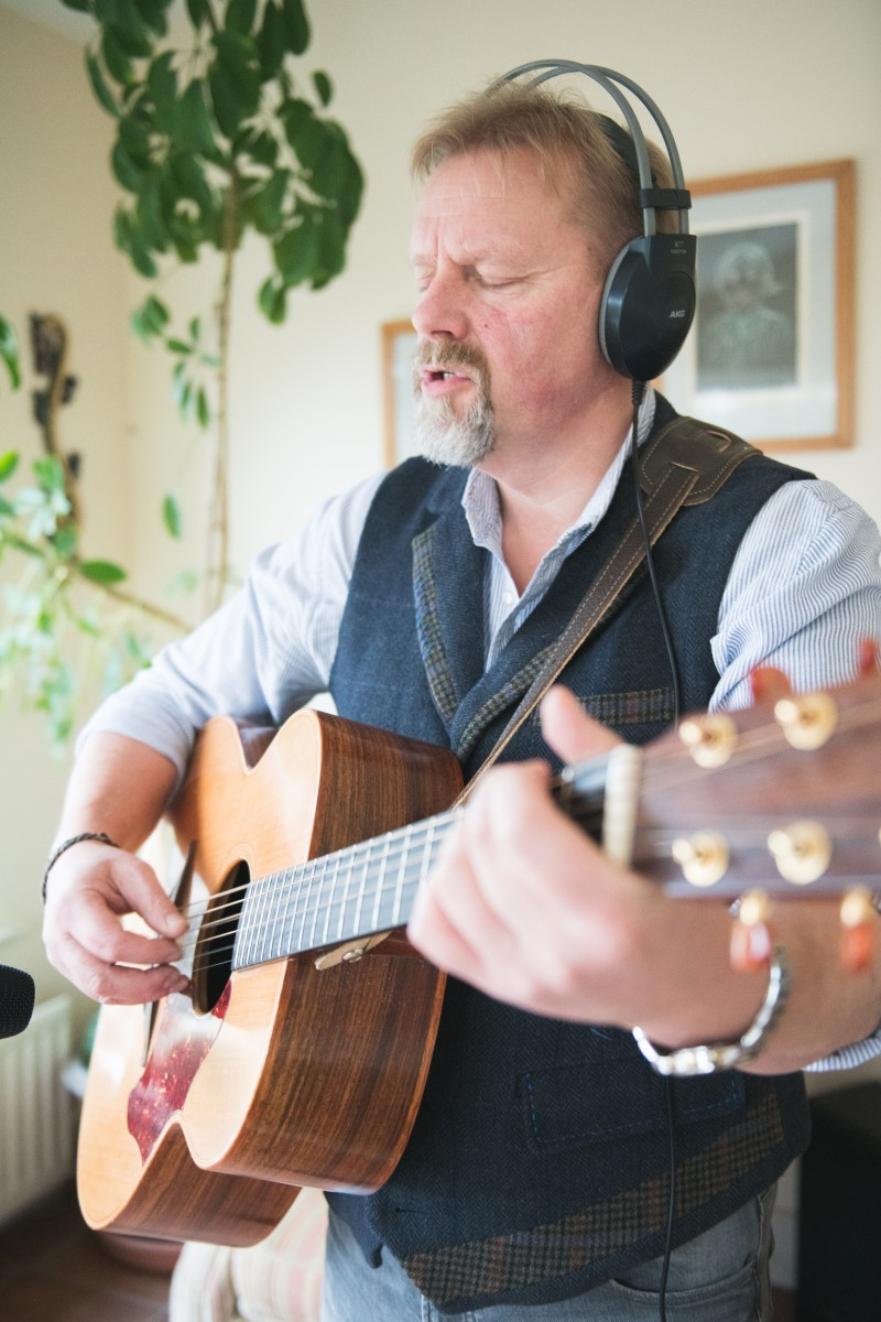 Local storyteller and singer-songwriter, Colin Urwin, will be involved in delivering workshops at Flowerfield Arts Centre, Portstewart, from 23rd – 25th June 2022. These workshops form part of the EU-funded Northword Storytagging project.