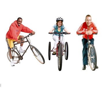 3 friends sitting on their bikes