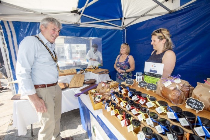 Mayor celebrates 15 years of success for Causeway Speciality Market