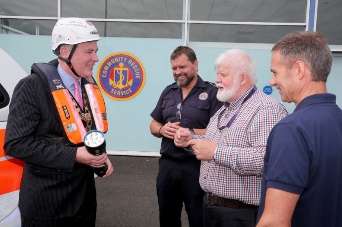 Mayor supports Community Rescue Service drive for new volunteer recruits