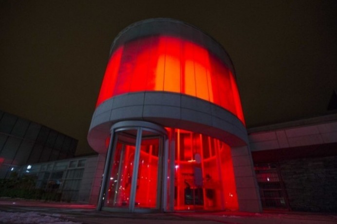 Cloonavin lights up in red to highlight World Encephalitis Day