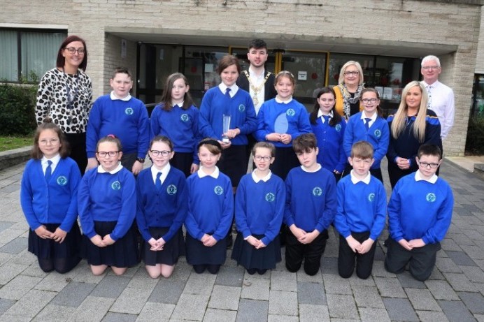 Mayor applauds staff and pupils from Termoncanice Primary School