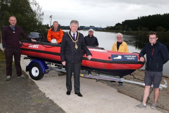 Mayor pays tribute to coastal clean-up crew