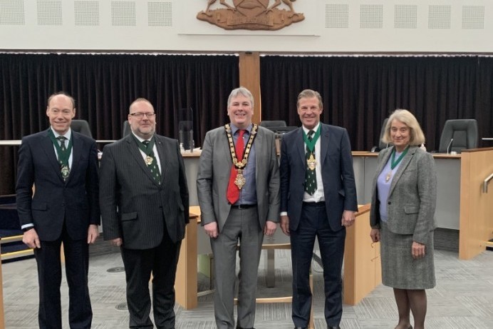 London delegation meet with the Mayor at Cloonavin