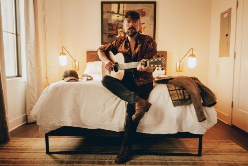 Roe Valley Arts Centre Presents an Evening of Soulful Melodies with Niall McCabe
